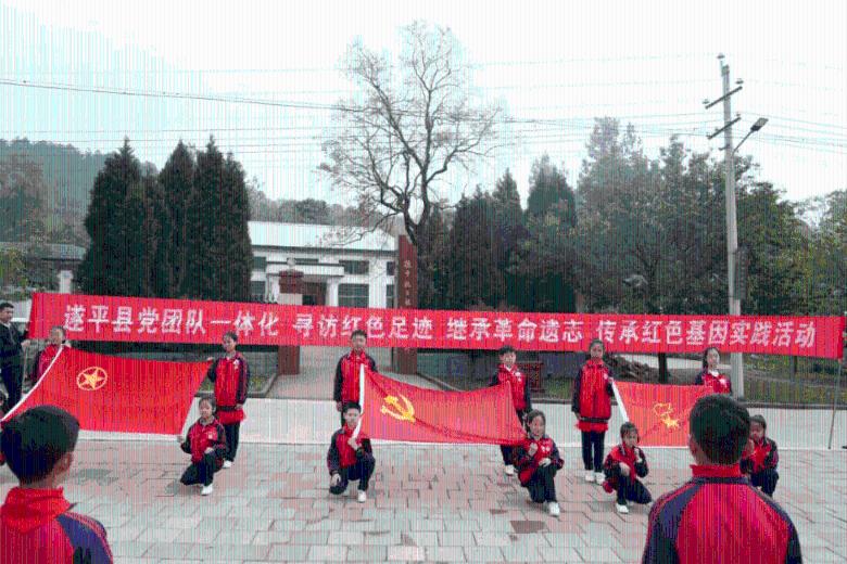 男人不再爱你了。看两个细节。你不能假装不知道。